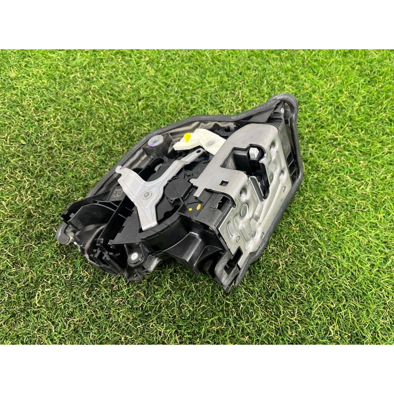 Замок двери (кузов и элементы) BMW 5-series G30 2017 2.0 B46B20 51217477688