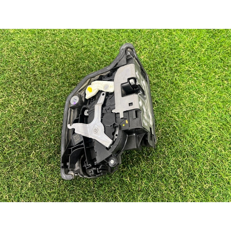 Замок двери (кузов и элементы) BMW 5-series G30 2017 2.0 B46B20 51217477688