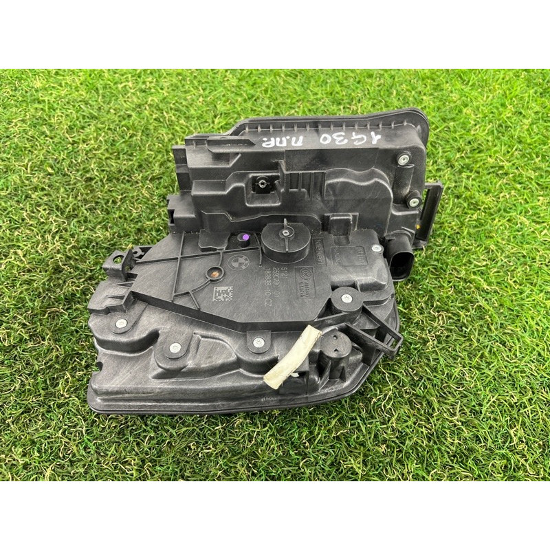 Замок двери (кузов и элементы) BMW 5-series G30 2017 2.0 B46B20 51217477688