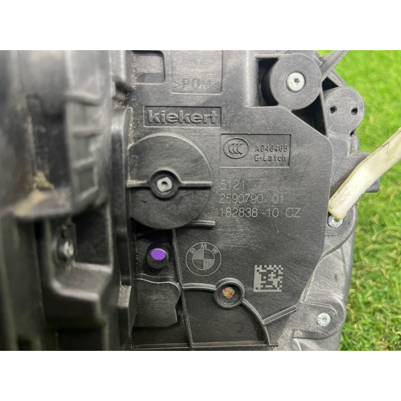 Замок двери (кузов и элементы) BMW 5-series G30 2017 2.0 B46B20 51217477688
