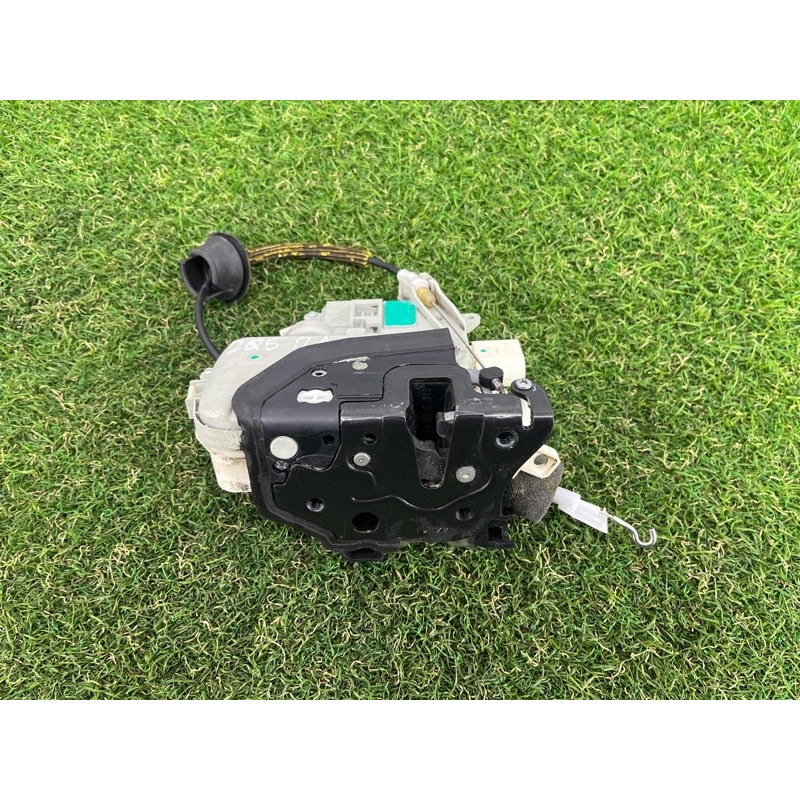 Замок двери (кузов и элементы) AUDI Q5 8R 2012 3.2 CALB 8J1837015D