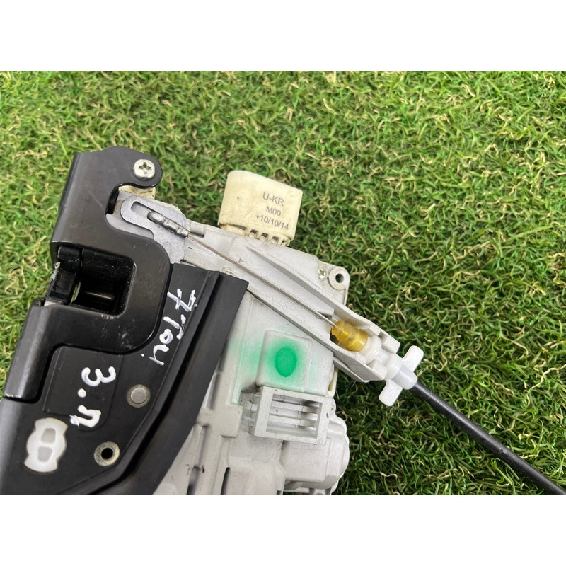 Замок двери (кузов и элементы) Volkswagen Touareg FL 2015 3.6 4G0839016A