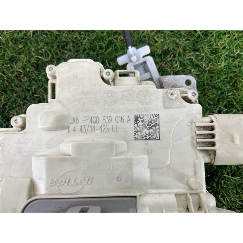 Замок двери (кузов и элементы) Volkswagen Touareg FL 2015 3.6 4G0839016A