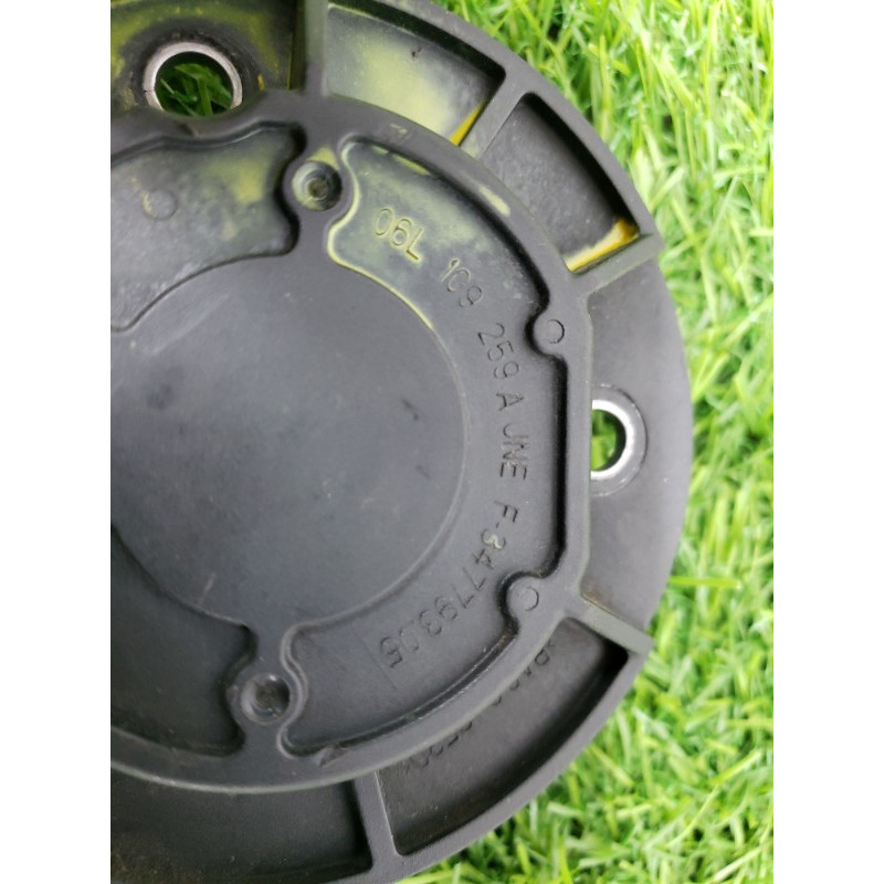 Клапан фазорегулятора (электрика двигателя) Volkswagen Passat B8 2016 1.8 06L109259A