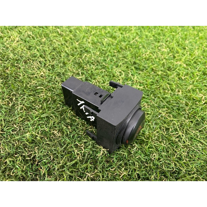 Кнопка аварийной сигнализации (электрика / кнопки) KIA Sorento BL 2005 2.5 CRDI 937303E000