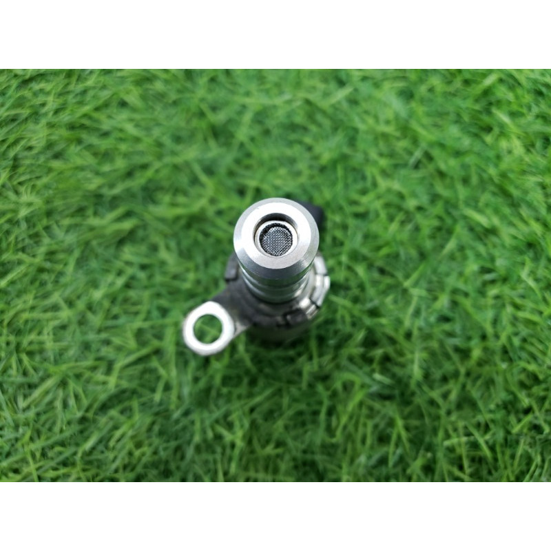 Клапан фазорегулятора (электрика двигателя) Volkswagen Passat B8 2016 1.8 06K115243B