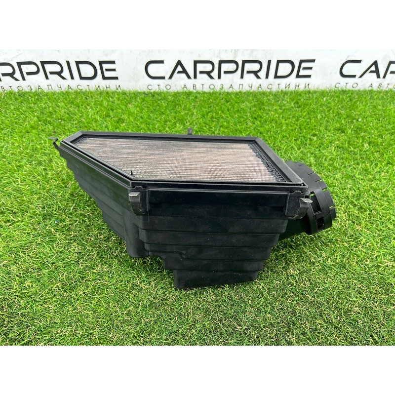 Корпус воздушного фильтра (впускная система) BMW X5 E70 2008 4.8 N62/TU 13717558727