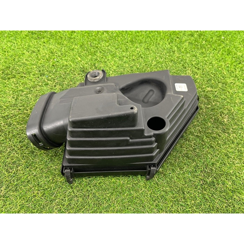 Корпус воздушного фильтра (впускная система) BMW X5 E70 2008 4.8 N62/TU 13717558727