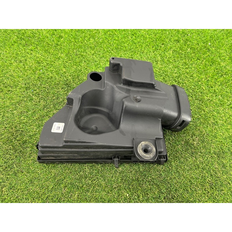 Корпус воздушного фильтра (впускная система) BMW X5 E70 2008 4.8 N62/TU 13717558727