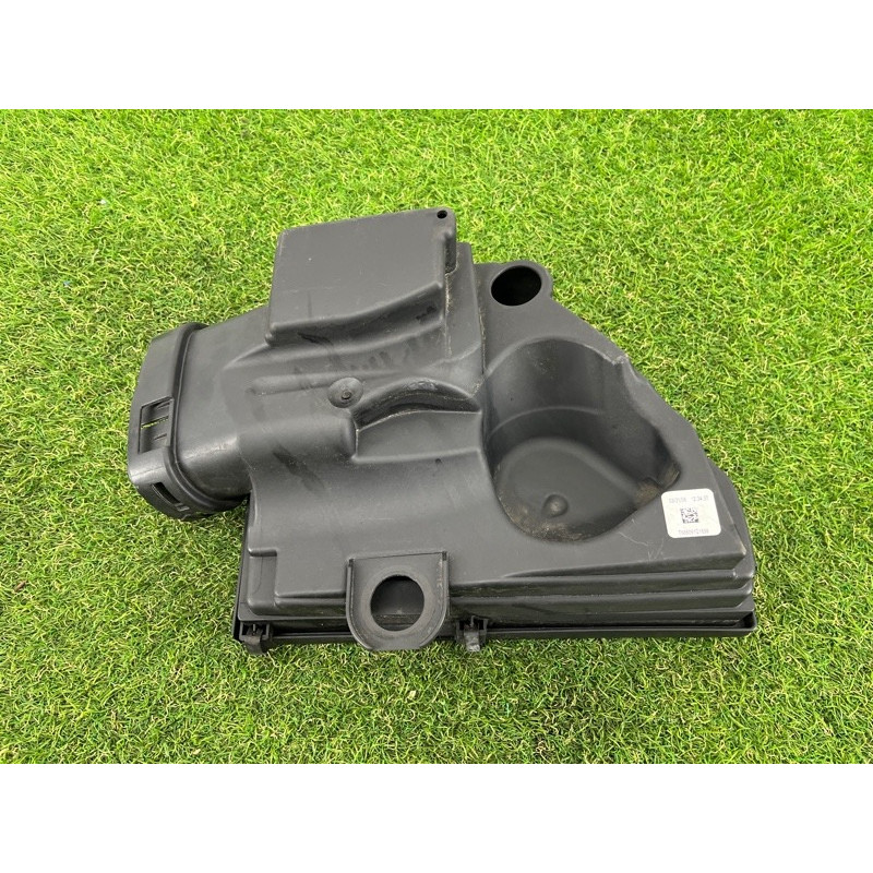 Корпус воздушного фильтра (впускная система) BMW X5 E70 2008 4.8 N62/TU 13717558726