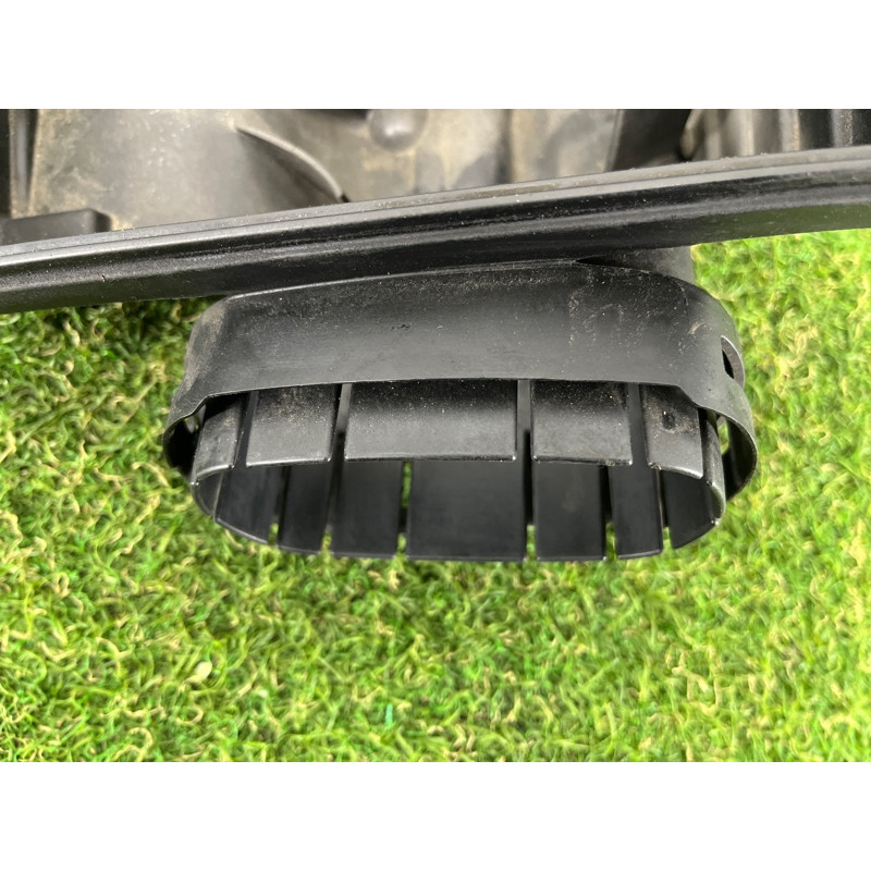 Корпус воздушного фильтра (впускная система) BMW X5 E70 2008 4.8 N62/TU 13717558726