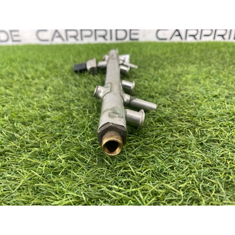 Топливная рампа (топливная система) Volkswagen Passat B8 2016 1.8 06K133317AA