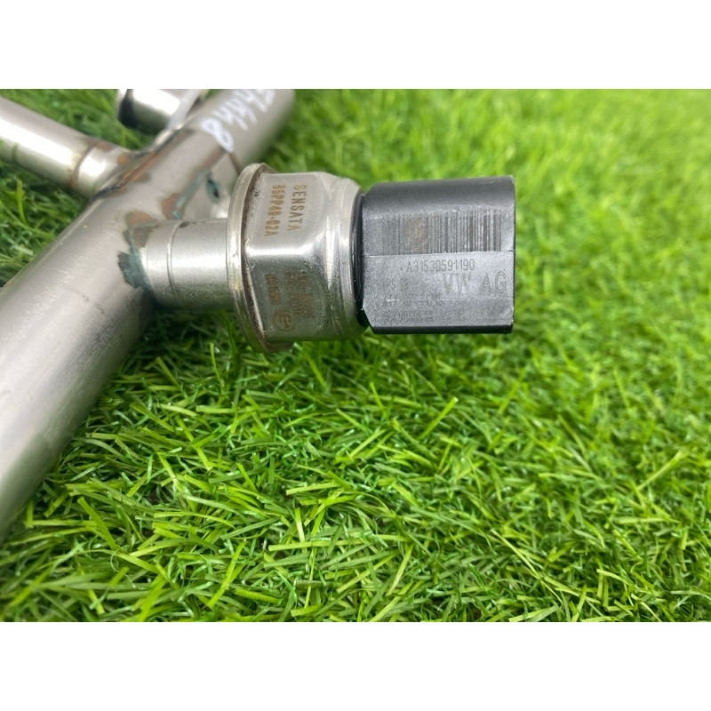 Топливная рампа (топливная система) Volkswagen Passat B8 2016 1.8 06K133317AA