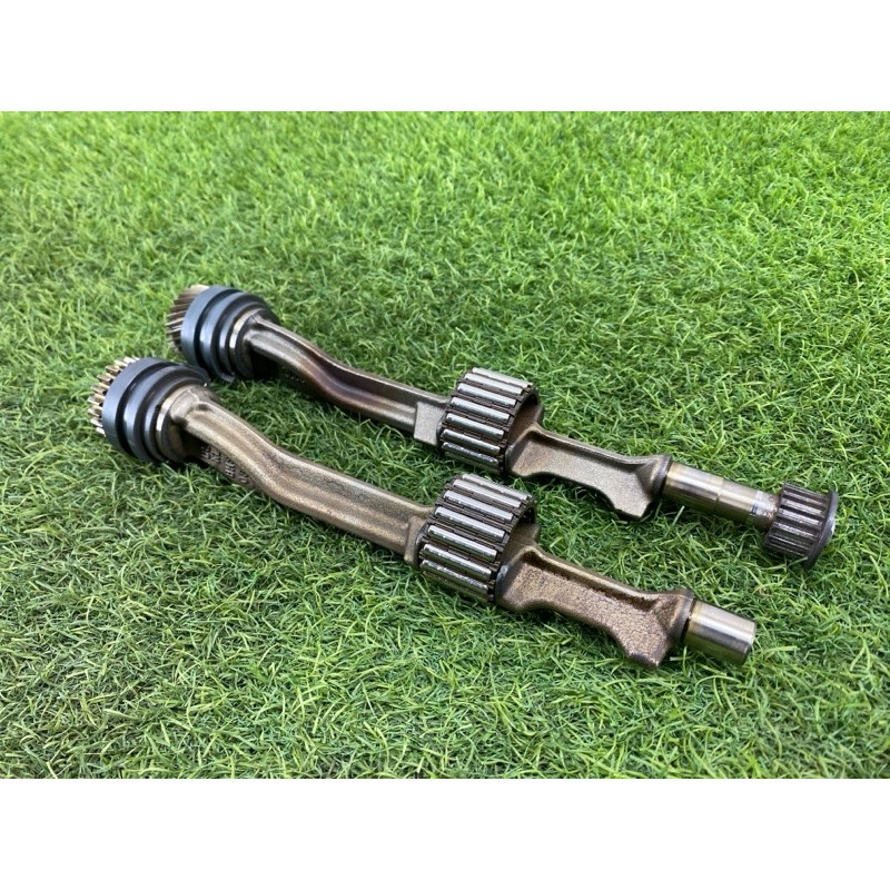 Балансирный вал (двигатель и элементы) Volkswagen Passat B8 2016 1.8 06H198205AD