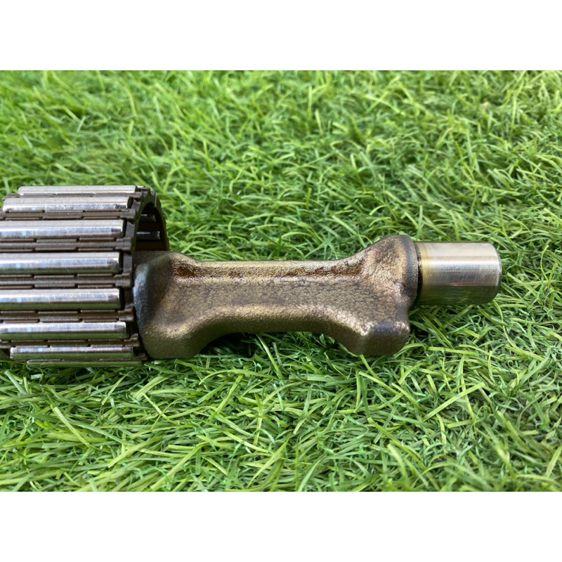 Балансирный вал (двигатель и элементы) Volkswagen Passat B8 2016 1.8 06H198205AD