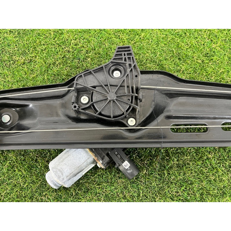 Механізм склопідйомника з мотором (кузов і елементи) BMW X3 F25 2012 3.0 51357382138