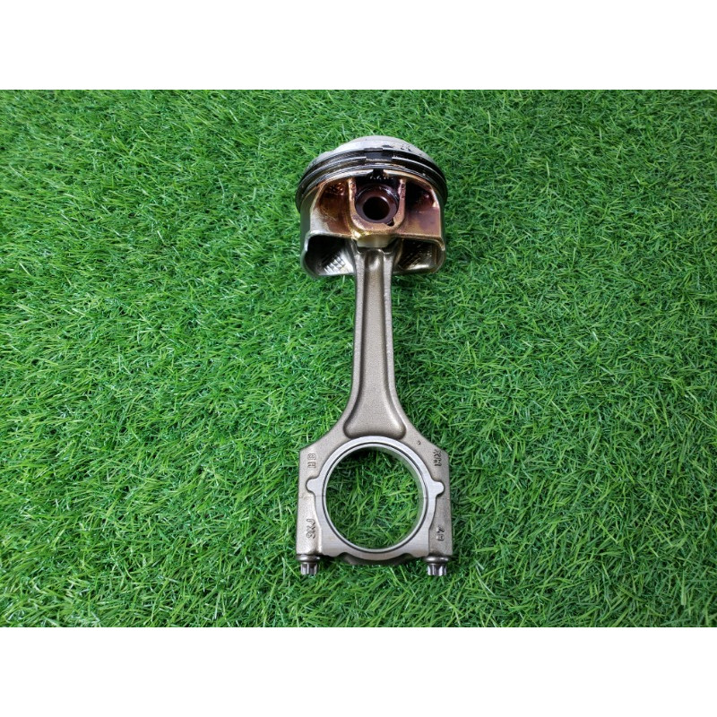 Поршень с шатуном (двигатель и элементы) Volkswagen Passat B8 2016 1.8 06J198401H