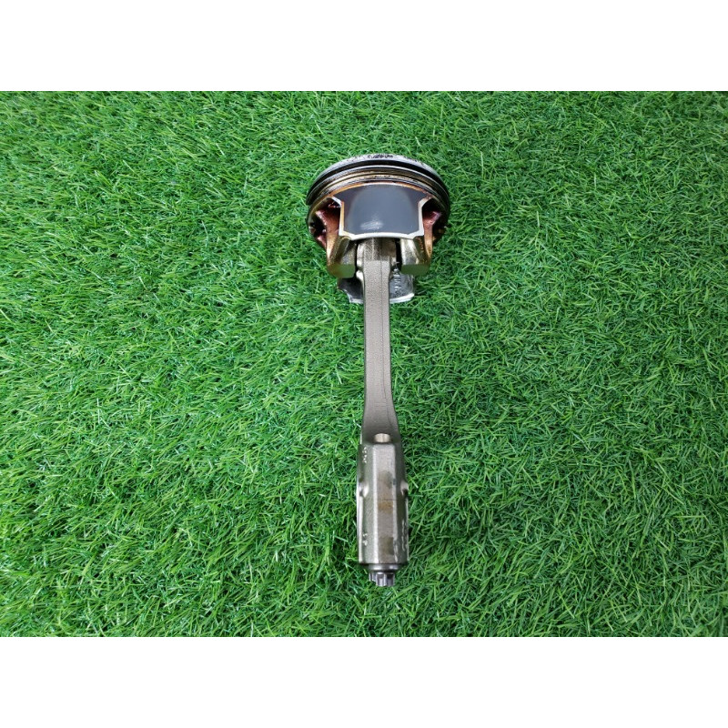 Поршень с шатуном (двигатель и элементы) Volkswagen Passat B8 2016 1.8 06J198401H