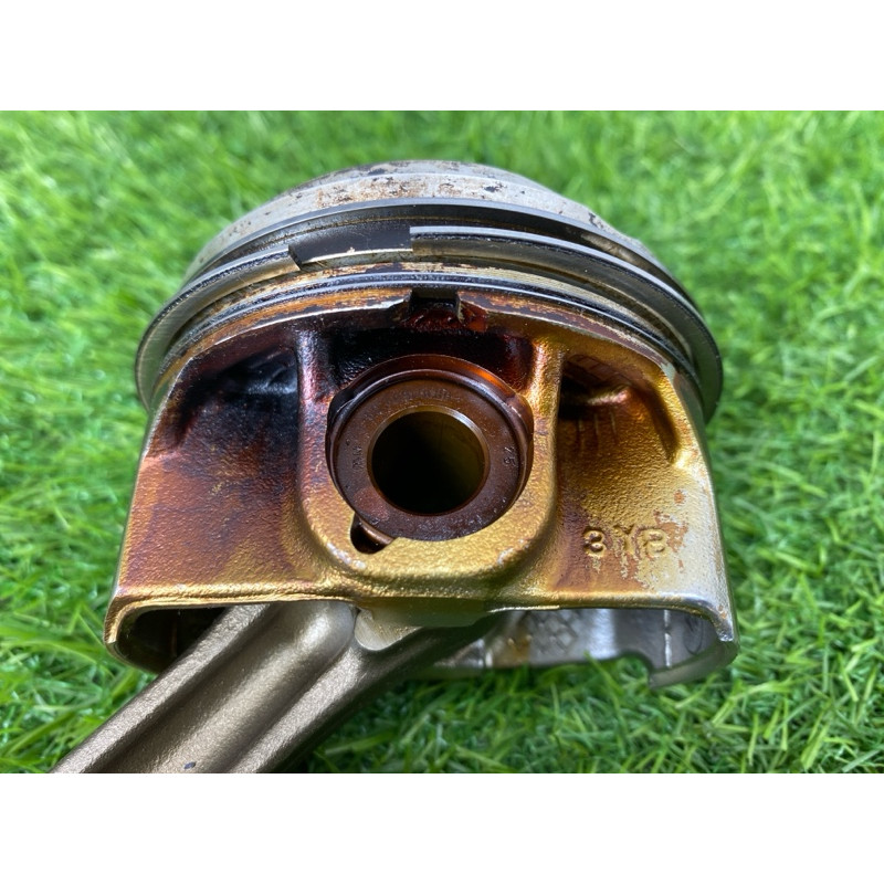 Поршень с шатуном (двигатель и элементы) Volkswagen Passat B8 2016 1.8 06J198401H