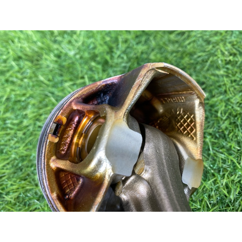 Поршень с шатуном (двигатель и элементы) Volkswagen Passat B8 2016 1.8 06J198401H