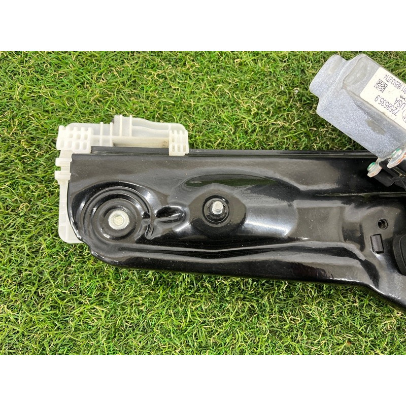 Механізм склопідйомника з мотором (кузов і елементи) BMW X3 F25 2012 3.0 51357382138
