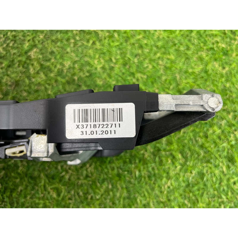 Кронштейн ручки двери (кузов и элементы) BMW 5-series F10 2011 3.0 51217187227