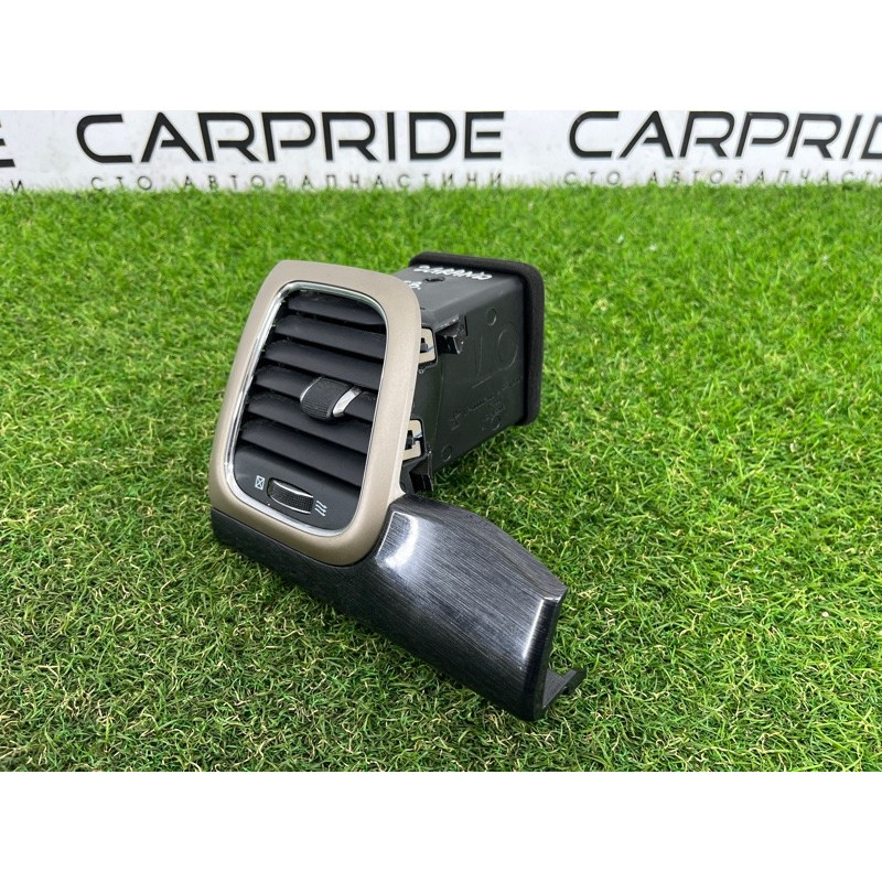 Дефлектор воздуховода (салон) Jeep Grand Cherokee WK2 2016 3.6 1UE23LS5AB