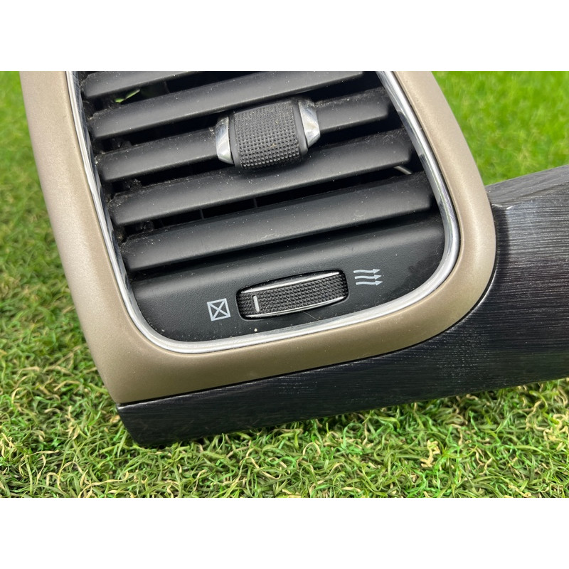 Дефлектор воздуховода (салон) Jeep Grand Cherokee WK2 2016 3.6 1UE23LS5AB