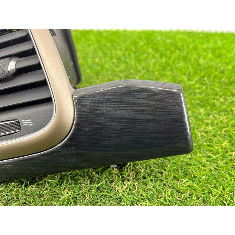 Дефлектор воздуховода (салон) Jeep Grand Cherokee WK2 2016 3.6 1UE23LS5AB