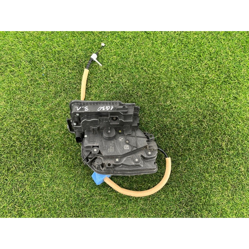 Замок двери (кузов и элементы) BMW 5-series G30 2017 2.0 B46B20 51227281941
