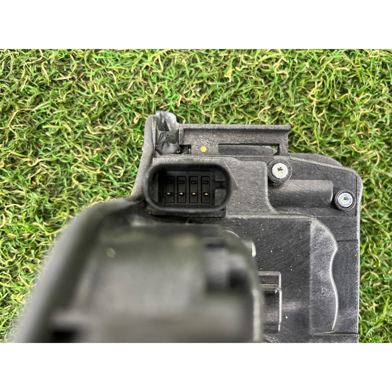 Замок двери (кузов и элементы) BMW 5-series G30 2017 2.0 B46B20 51227281941