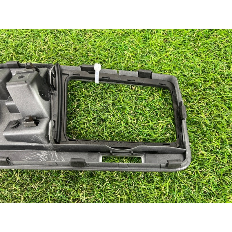 Декоративна накладка торпеди (салон) Volkswagen Touareg NF 2012 3.0 7P1857226AQB4