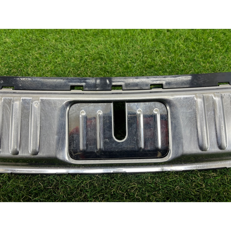 Накладка замка кришки багажника (салон) Volkswagen Touareg II NF 2013 3.0 7P0863459F5R5