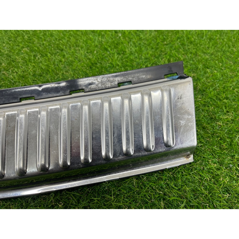 Накладка замка кришки багажника (салон) Volkswagen Touareg II NF 2013 3.0 7P0863459F5R5