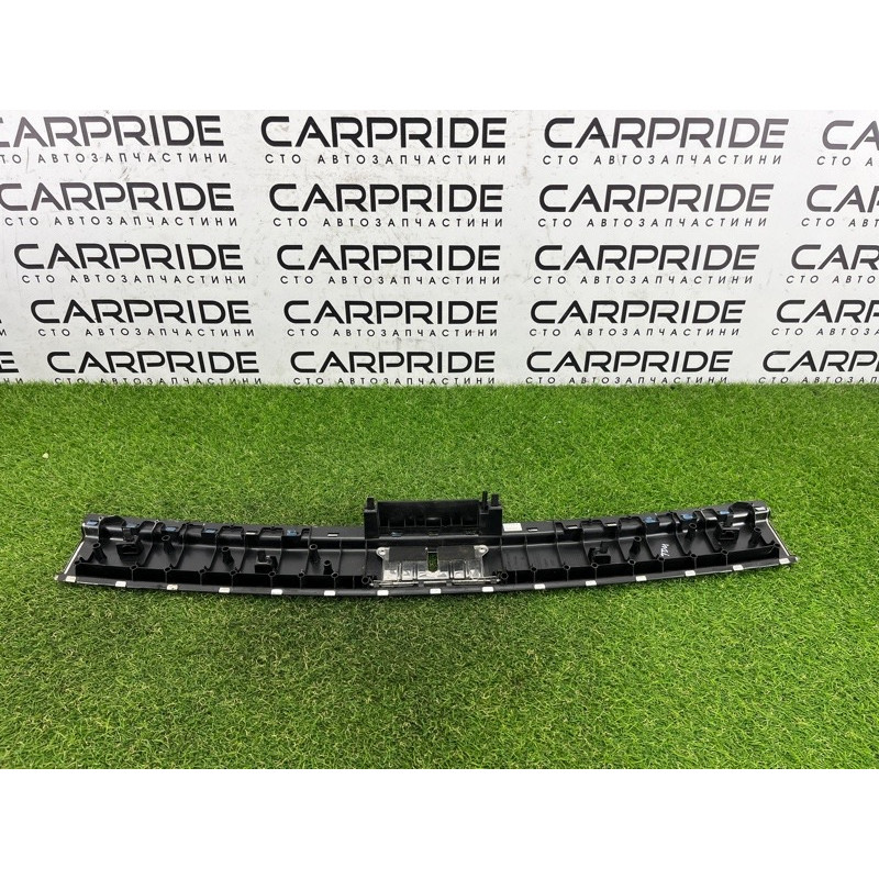 Накладка замка кришки багажника (салон) Volkswagen Touareg II NF 2013 3.0 7P0863459F5R5