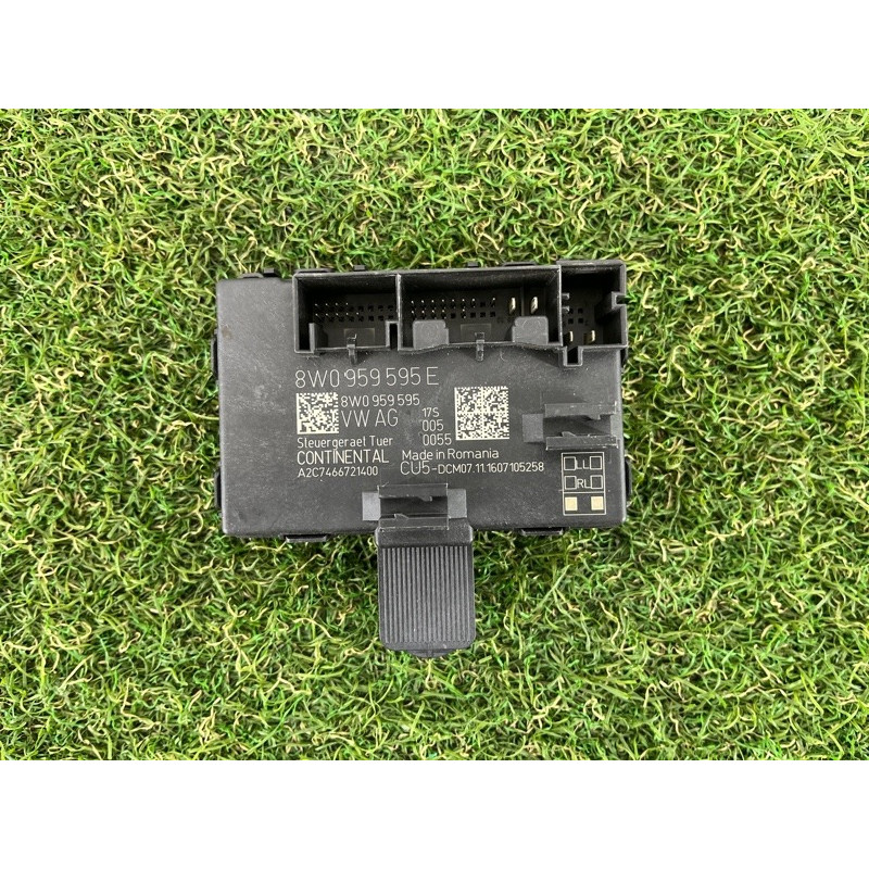 Блок управления дверьми (электрика / блок управления) AUDI A4 B9 2017 2.0 8W0959595E