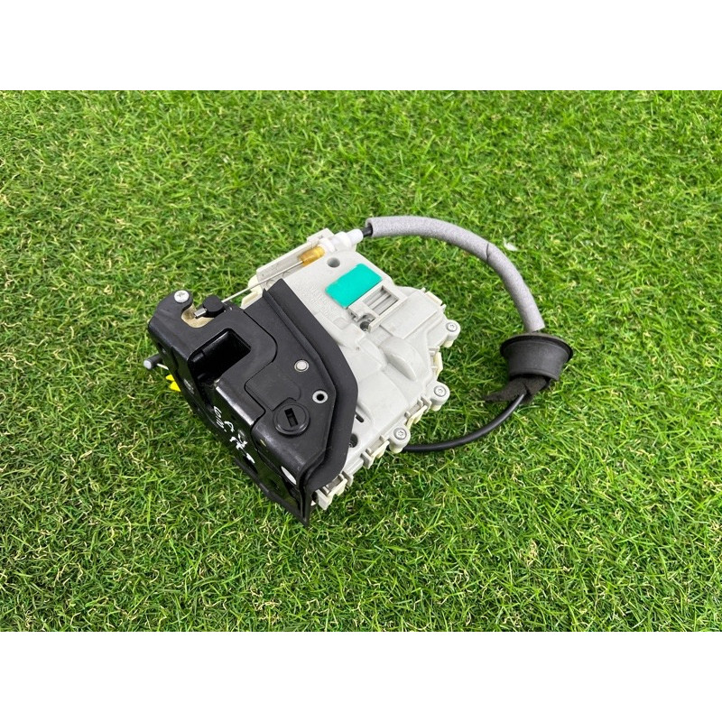 Замок двери (кузов и элементы) AUDI A4 B9 2017 2.0 8X0839016D