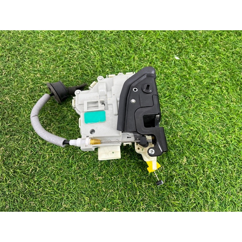 Замок двери (кузов и элементы) AUDI A4 B9 2017 2.0 8X0839016D