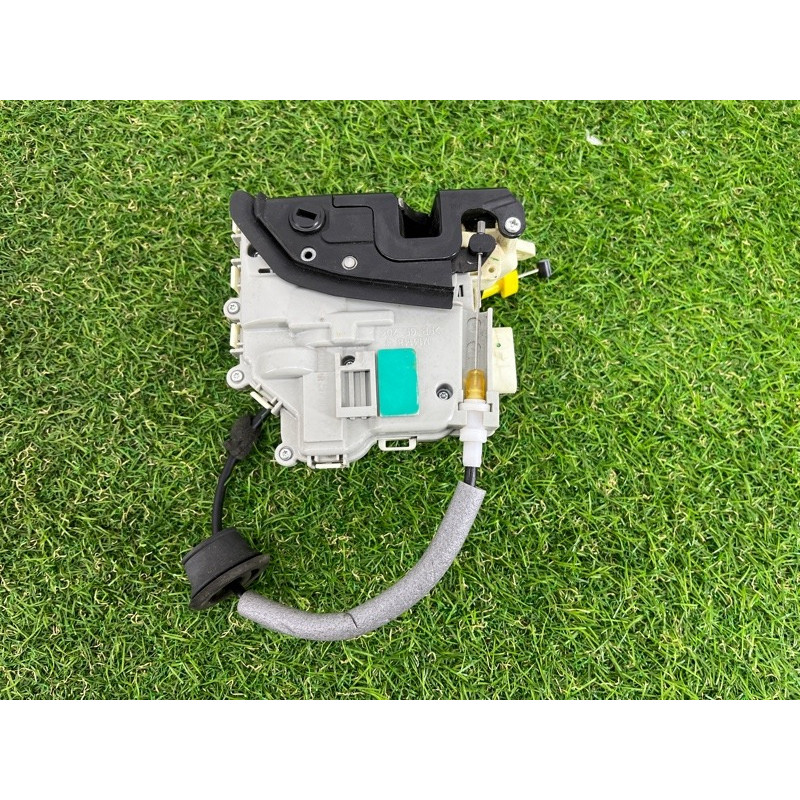 Замок двери (кузов и элементы) AUDI A4 B9 2017 2.0 8X0839016D