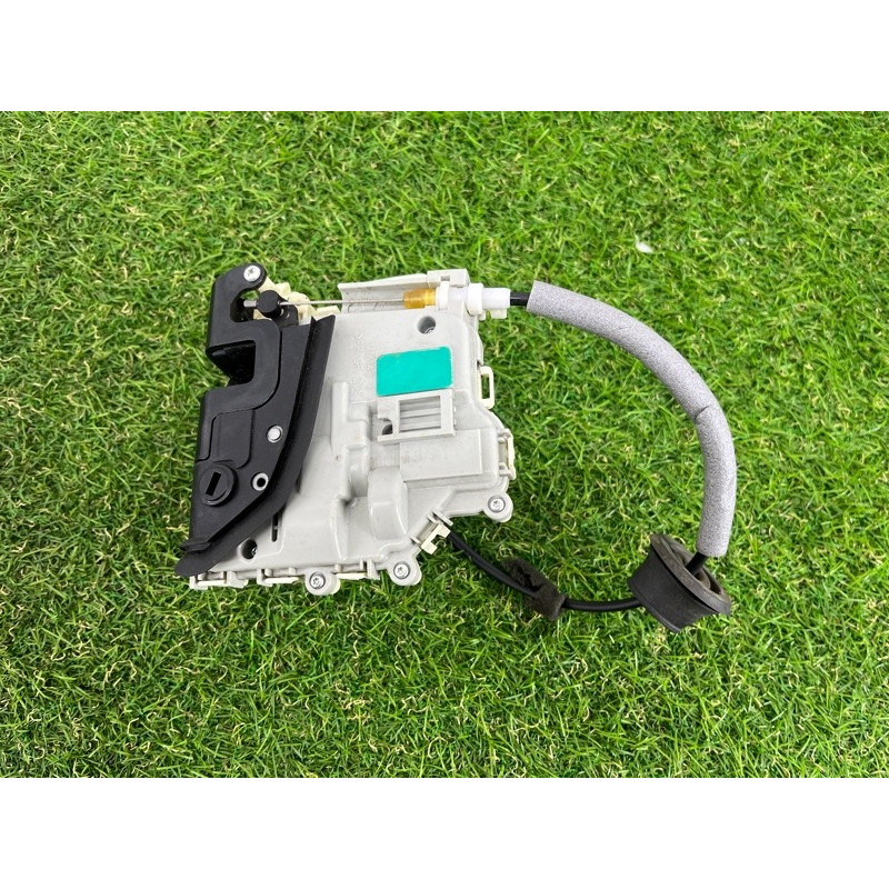 Замок двери (кузов и элементы) AUDI A4 B9 2017 2.0 8X0839016D