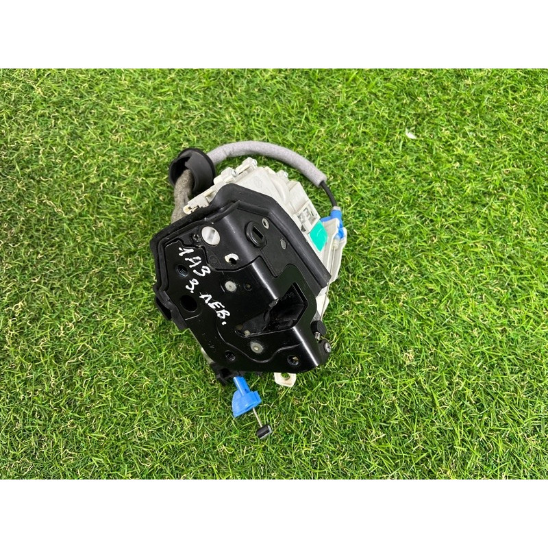 Замок двери (кузов и элементы) AUDI A3 8V 2015 1.8 8K0839015D