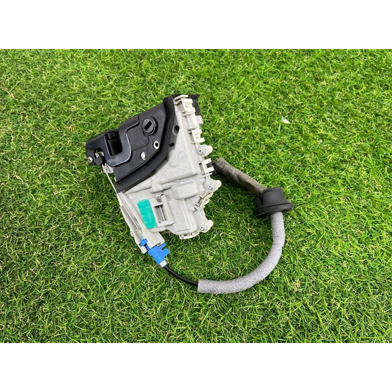 Замок двери (кузов и элементы) AUDI A3 8V 2015 1.8 8K0839015D