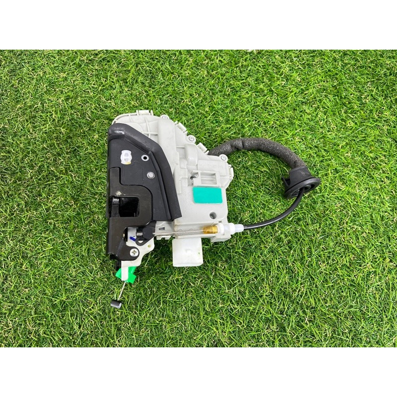 Замок двери (кузов и элементы) AUDI A4 B9 2017 2.0 8X1837015C