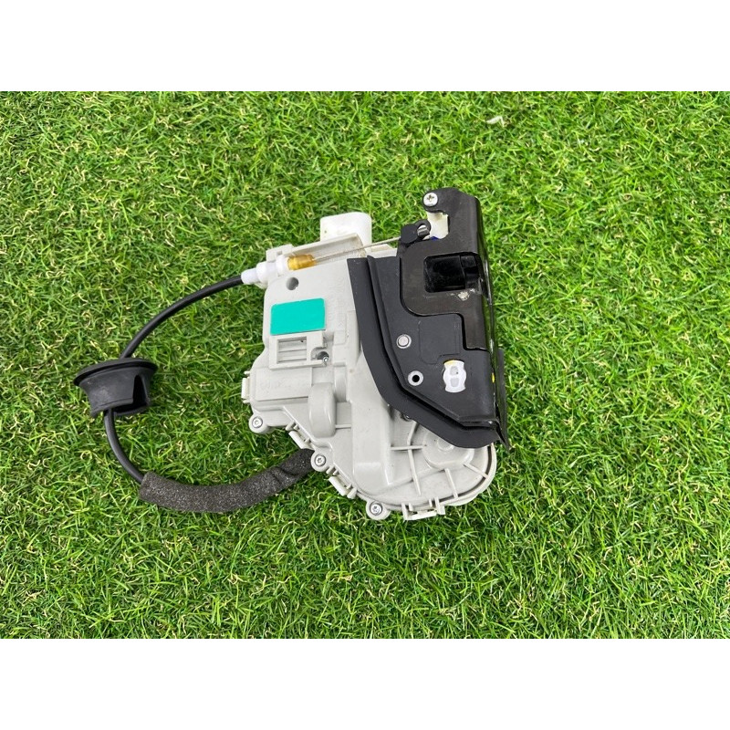 Замок двери (кузов и элементы) AUDI A4 B9 2017 2.0 8X1837015C