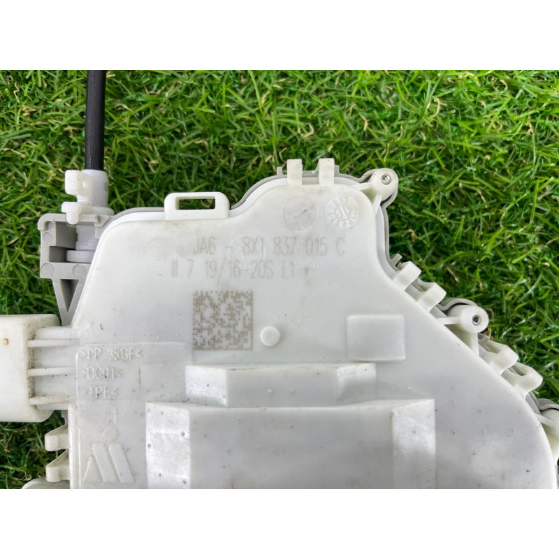 Замок двери (кузов и элементы) AUDI A4 B9 2017 2.0 8X1837015C