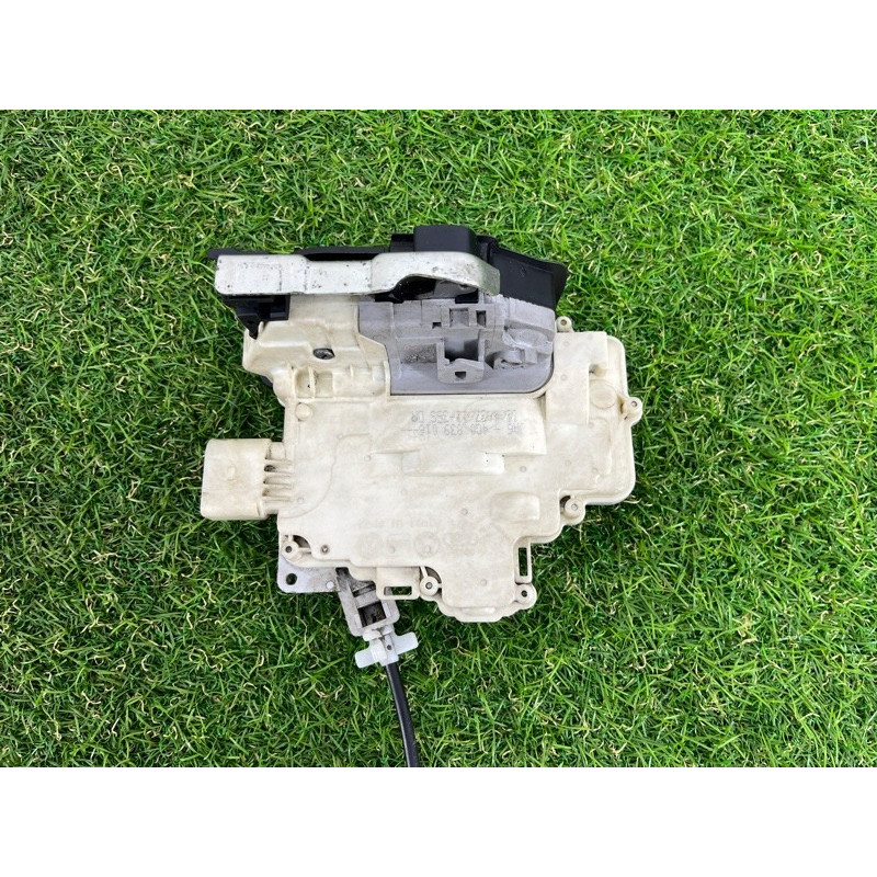 Замок двери (кузов и элементы) Volkswagen Touareg II NF 2013 3.0 4G0839016