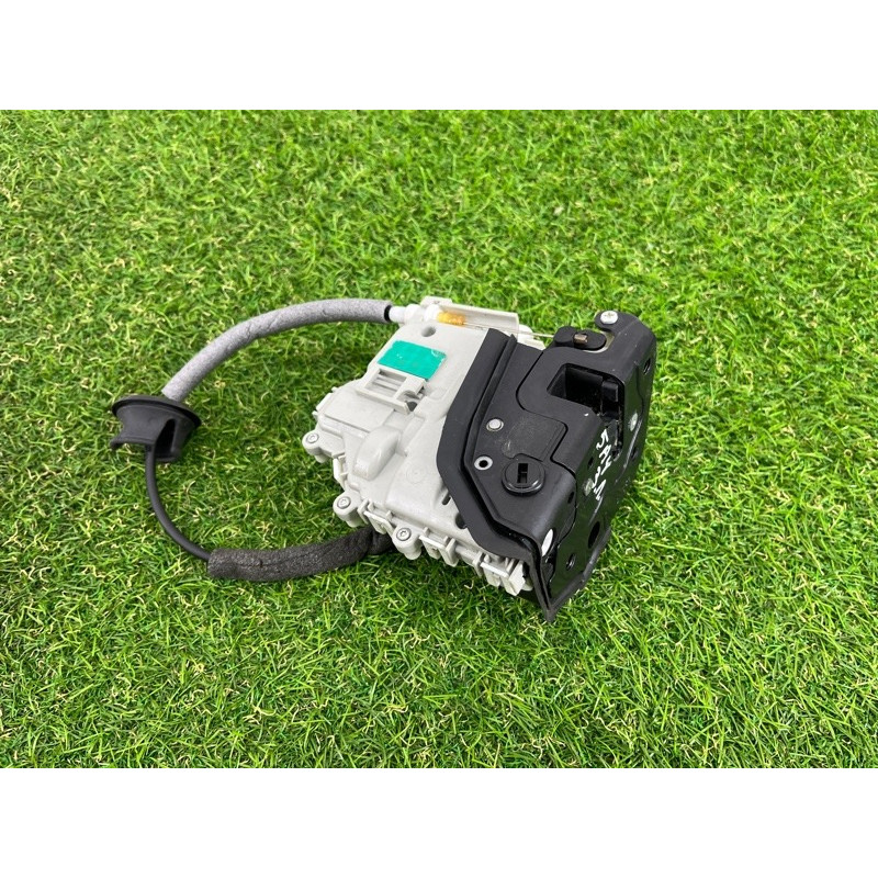 Замок двери (кузов и элементы) AUDI A4 B9 2017 2.0 8X0839015D