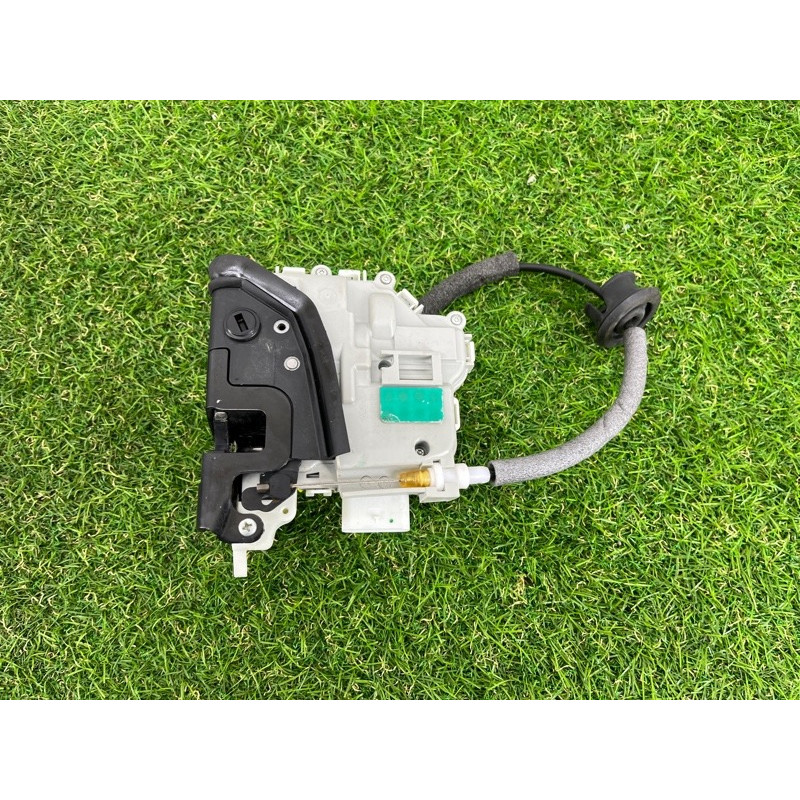 Замок двери (кузов и элементы) AUDI A4 B9 2017 2.0 8X0839015D