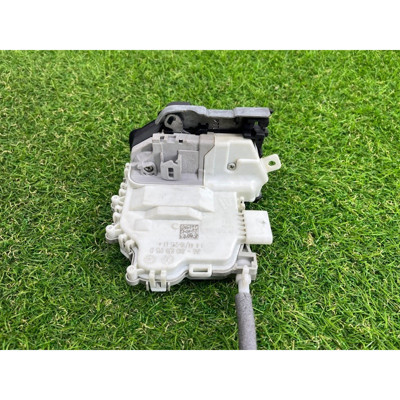 Замок двери (кузов и элементы) AUDI A4 B9 2017 2.0 8X0839015D