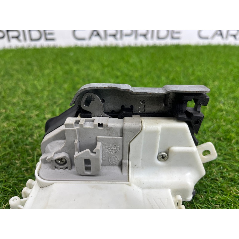 Замок двери (кузов и элементы) AUDI A4 B9 2017 2.0 8X0839015D